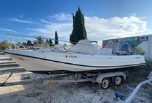 BOSTON WHALER 21 OUTRAGE - 1978